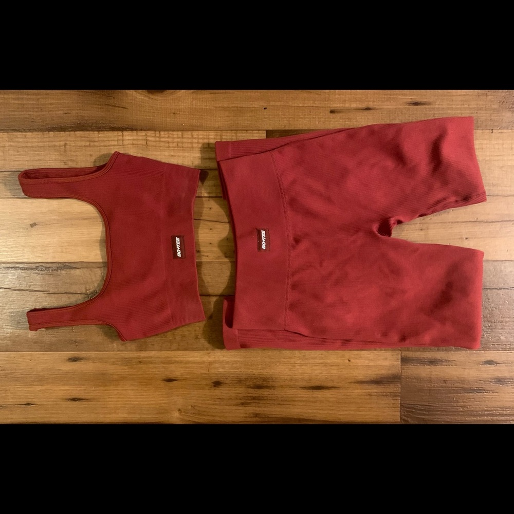 Bo and Tee Ribbed Set Leggings and Sports Bra